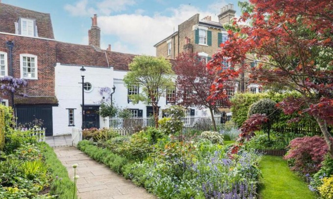 Enfield House | Clarendon Cottage