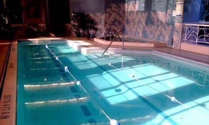 Oswego Hotel | Clarion Hotel & Suites Riverfront