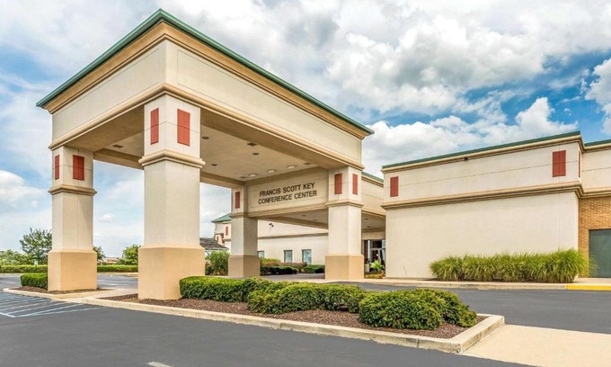 Frederick Hotel | Clarion Inn Frederick Event Center