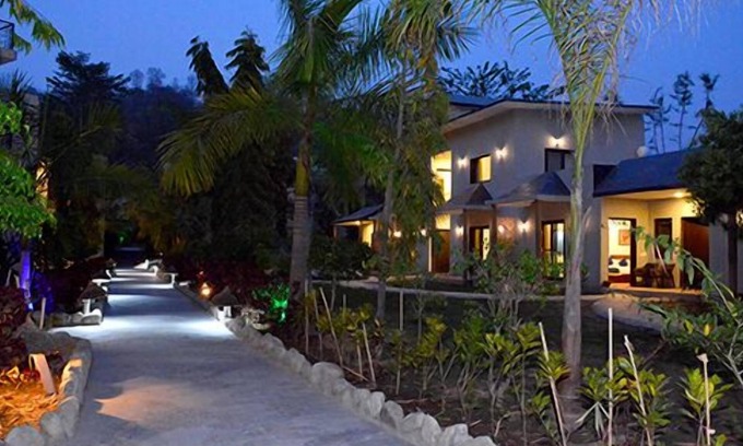 Ramnagar Hotel | Clarissa Resort