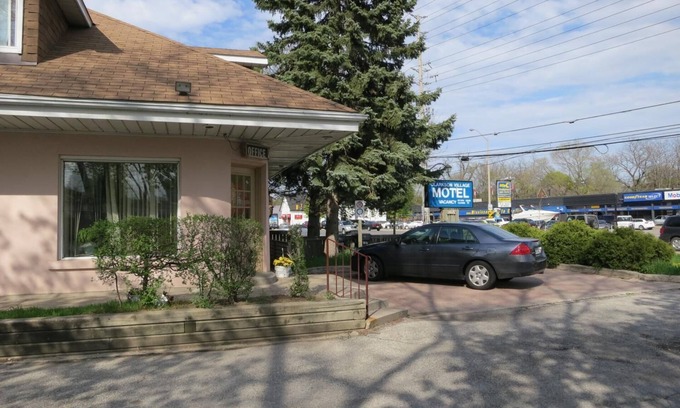 Clarkson Hotel | Clarkson Village Motel