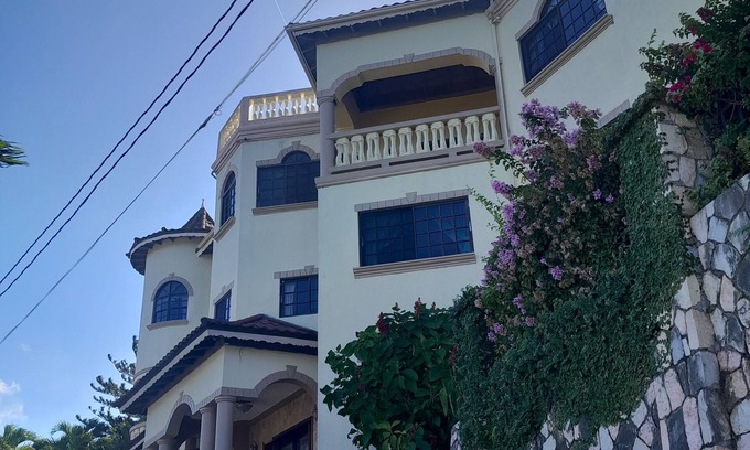 Montego Bay Villa | Clarridge View Villa. A view of the Caribbean sea.