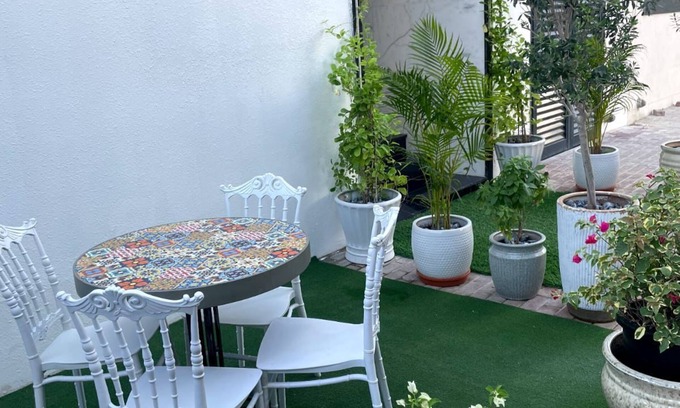 Al Quoz Apartment | Classic 1Bedroom Apartment with AC, wireless free internet nearing ADCB metro.