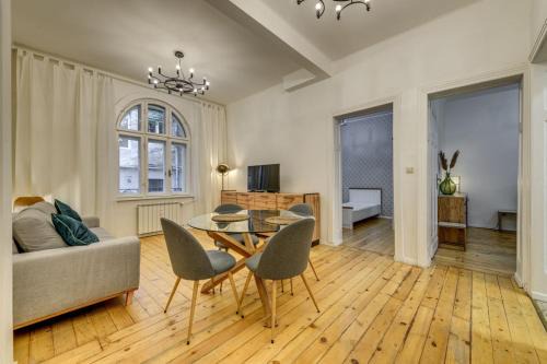Sofia City Center Apartment | Classic Charm - 2BD central Apartment by FlatManager