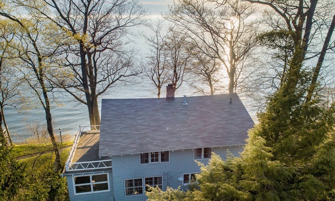 West Olive Cottage | Classic Lake MI Cottage w/Beach and Incredible Views