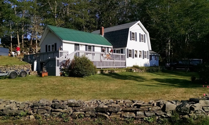 Harpswell House | Classic Maine House, wrap around deck, water activity a walk away.