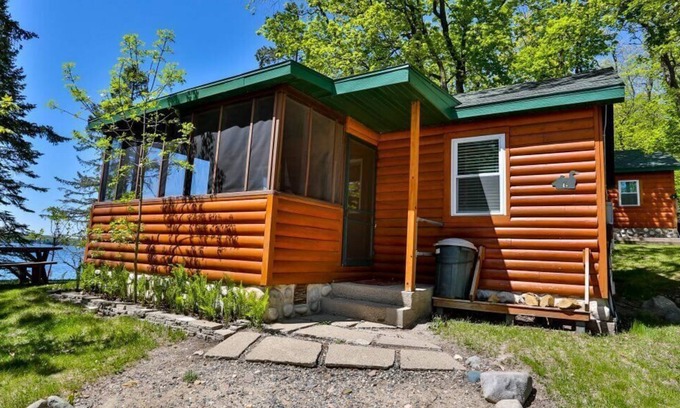Puposky Cabin | Classic Minnesota Lakefront Cabin - Private Beach & Resort Amenities