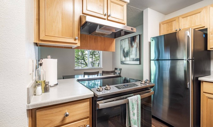 Puyallup Apartment | Clean 2BD/1BA Near Hospitals