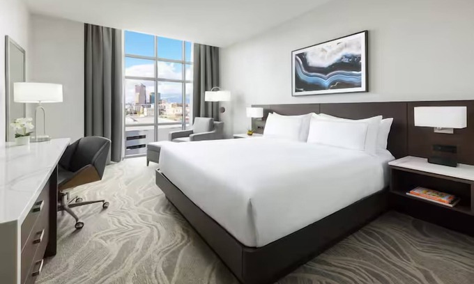 Downtown Tucson Hotel | Clean and Cozy Room Perfect for Relaxation w/Pool & On-Site Dining Options