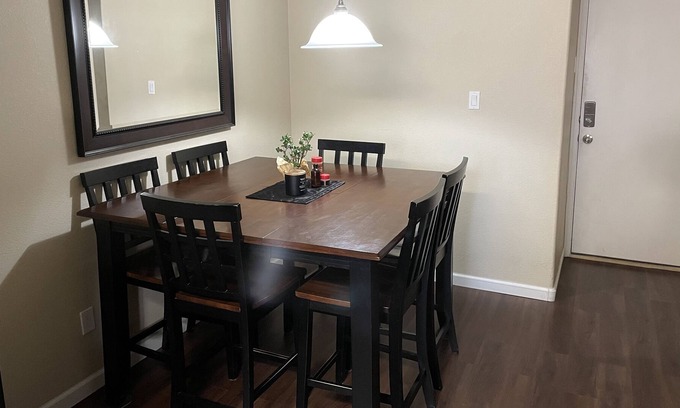 Westside House | Clean, Cute Townhouse - near interstate - quick commute