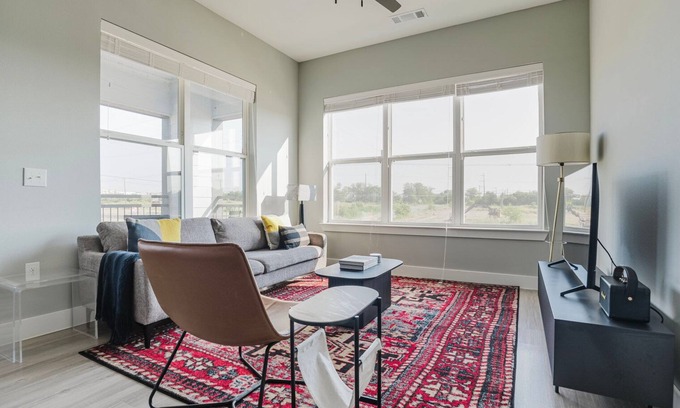 McNeil Apartment | Clean Lost Plains 2BR w/Pool, Pet Area & W/D