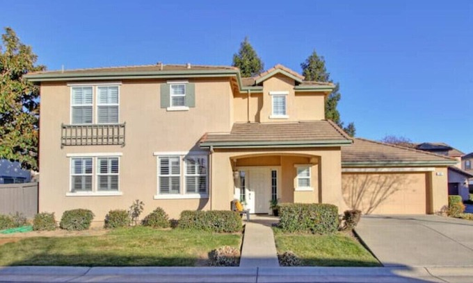 Westlake House | Clean Professionally Furnished Lavish Home in a Luxury Private Community Setting