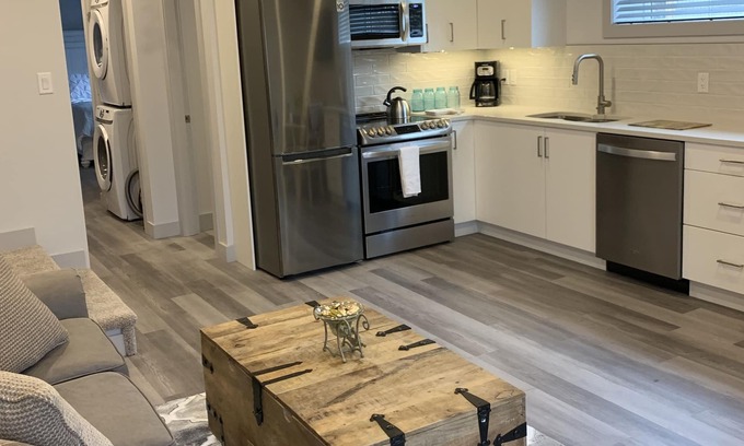 Vernon House | Clean, Quiet, central location
