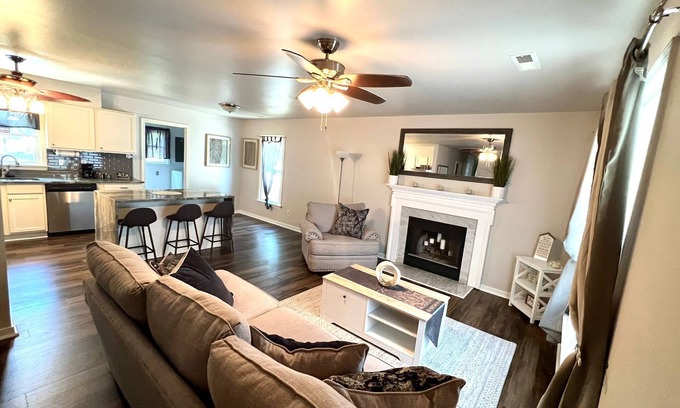 Ashland House | Clean, Quiet, & Cozy Ashland Home