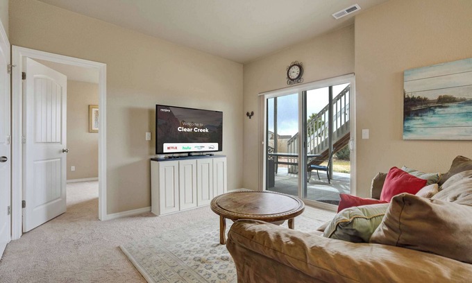 Colorado Springs Apartment | Clear Creek! Cozy Getaway with Private Patio