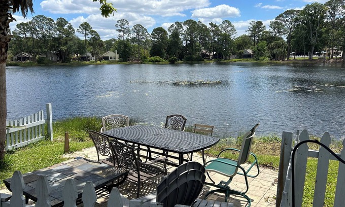 Sanford House | Clear Lake Front home near Orlando/Sanford SFB Boombah