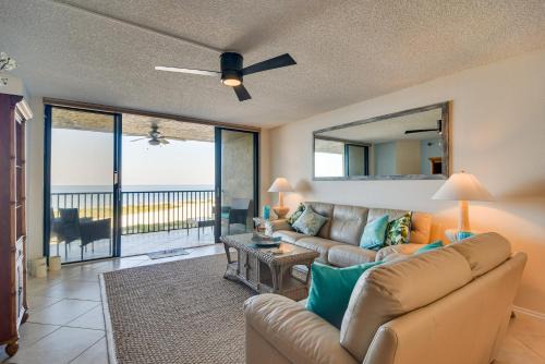Sand Key Apartment | Clearwater Beachfront Condo with Heated Pool Access!