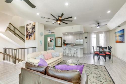 Clearwater Beach House | Clearwater Beach Hideaway Walkable Location!