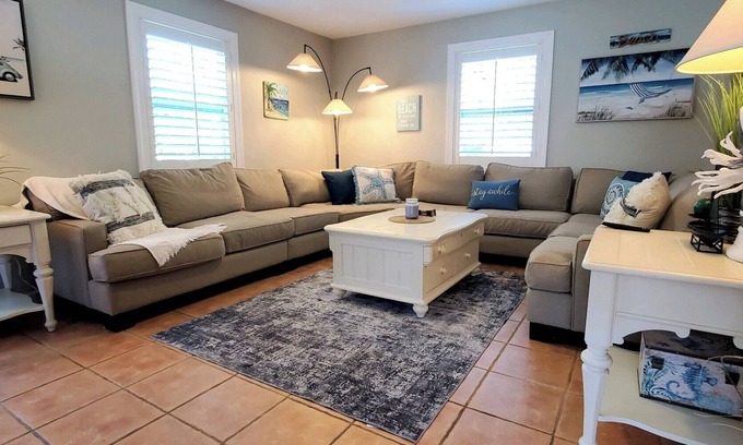 Clearwater House | Clearwater Coastal Bungalow
