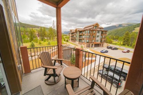 Lakeside Village House | Clearwater Lofts Bldg 2 201 by SummitCove Lodging