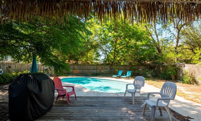 Clearwater House | Clearwater private home with pool - 4 miles from beach. Sleeps 7, 2 bed, 1+ bath