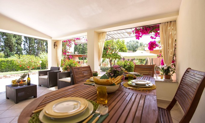 Alghero Villa | ClickSardinia Villa with garden near the beach with 4 rooms AC/WiFi