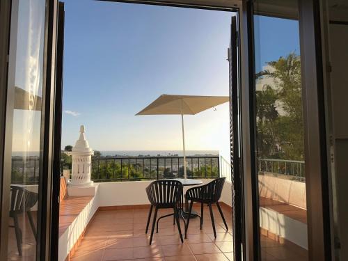 Patio Apartment | Cliff Enchantment - Pool and Sea View in Albufeira