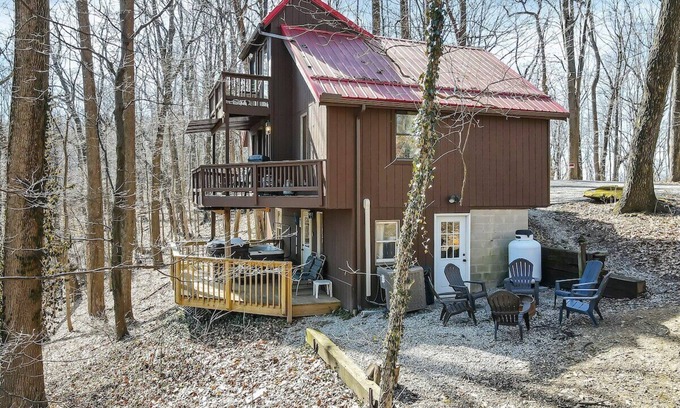 Rockbridge Cabin | Cliff's Edge (Hocking Hills Area)