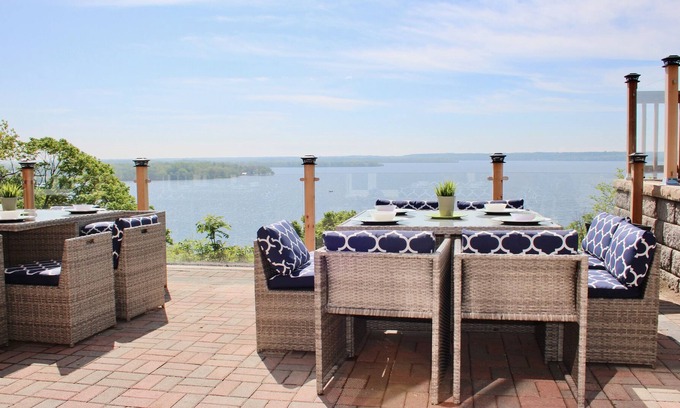 Prince Edward House | Cliffhouse On The Bay, Waterview Property with Pool —-ST-2019-0091