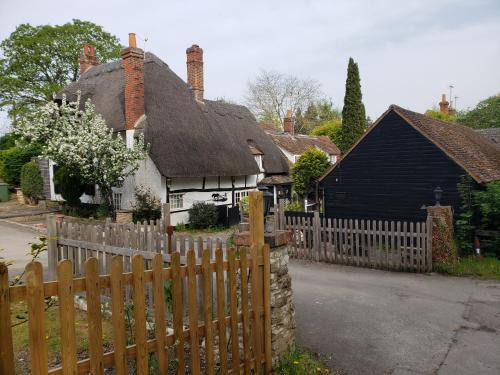 Clifton Hampden Hotel | Clifton Hampden B&B