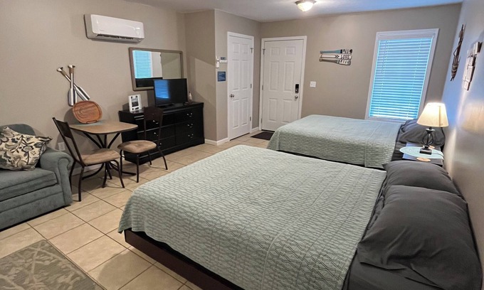 Jamestown Cottage | Clifty Creek Inn—Unit B
