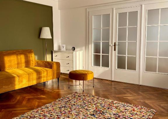 Brasov Apartment | Cloos - Elegant Residence with Panoramic View