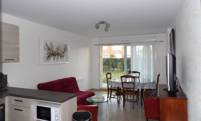Berck-sur-Mer Apartment | CLOS FLEURI - Berck/Mer - 3 rooms * - Enclosed garden and private parking - WiFi