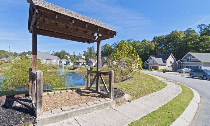 East Brainerd House | Close Mall-Best Stores in Chattanooga