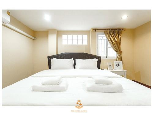 Ranong House | close