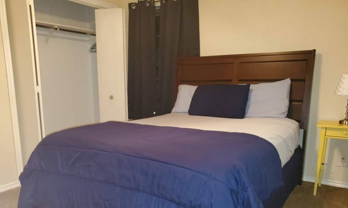 Ederville House | CLOSE TO ALL ENTERTAINMENT AND VENUES IN DALLAS Minutes from Downtown Fort Worth