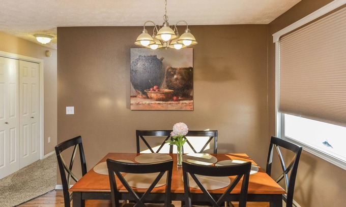 Turnagain Condo | Close to Anchorage Airport, Lake Hood and the Cook Inlet coast