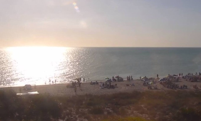 Englewood South House | Close to Beaches, Warm Mineral Springs on a Canal!