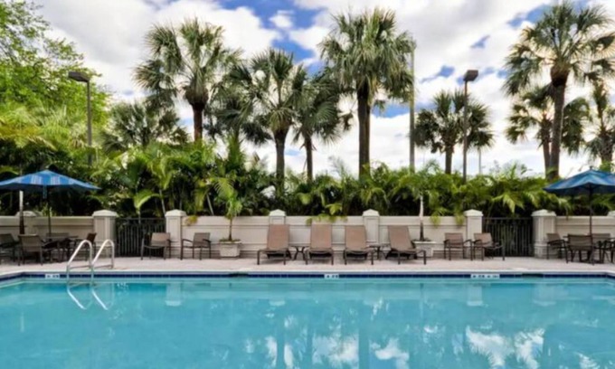 Westshore House | Close to Busch Gardens 2 Q beds with sofa bed