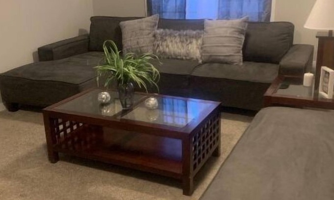 East of Broadway House | Close to downtown all hospitals less than ten minutes!! 2