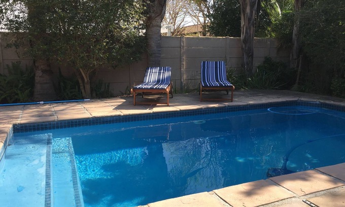 Somerset West House | Close to golf course - Cozy, quiet holiday house with pool and garden