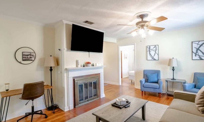 Mobile House | Close to Midtown & Parks - Little Blue