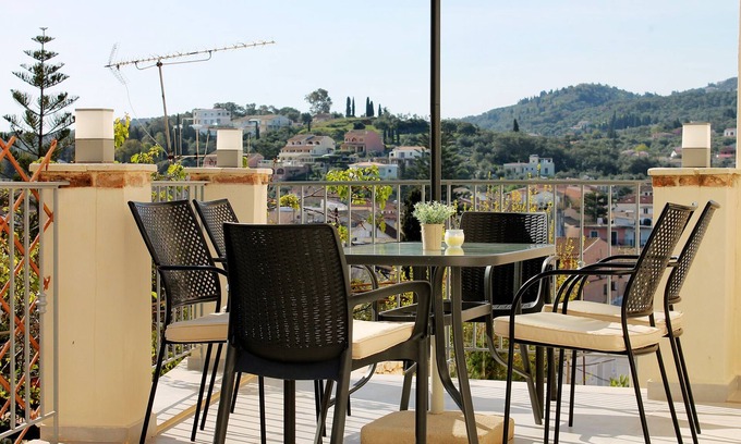 Kassiopi Apartment | Close to the beach, spacious two-bedroom apartment with breakfast