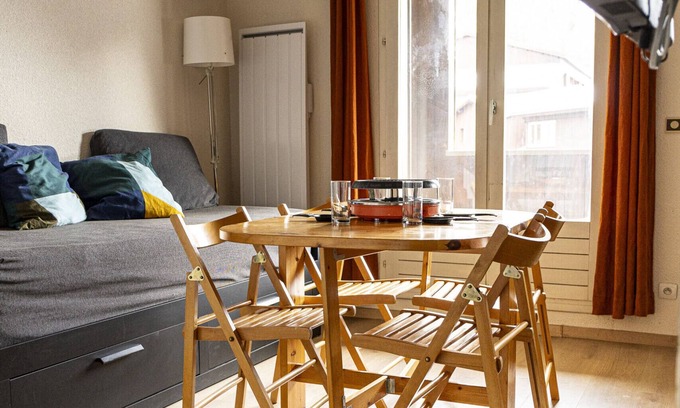 Allos Apartment | Close to the ski slopes, mountain view studio for 4 ppl