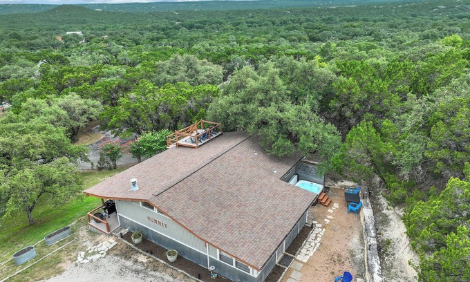 Wimberley House | Close to town - Amazing Views - Pet Friendly house in Wimberley!