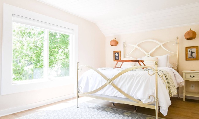 Lake Geneva Cottage | Close to Town + Beach | Lovingly Updated Historic Pemberley Cottage