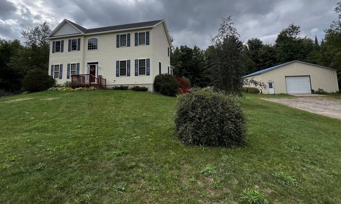 Petoskey House | Close to water activities, golfing, snowmobiling, skiing or outdoor fun