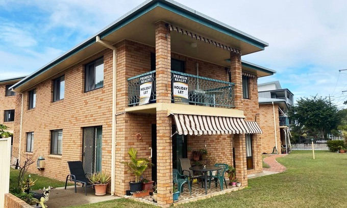 Bongaree Apartment | Cloud 8