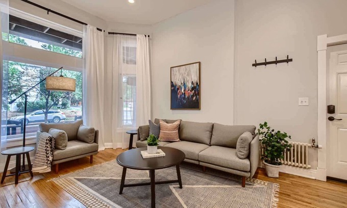 City Park Apartment | Cloud by Modern Midstay/1 Block to City Park #C2