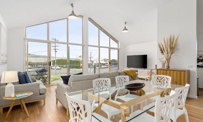 Apollo Bay House | Cloud Nine - Centre of town, walk everywhere